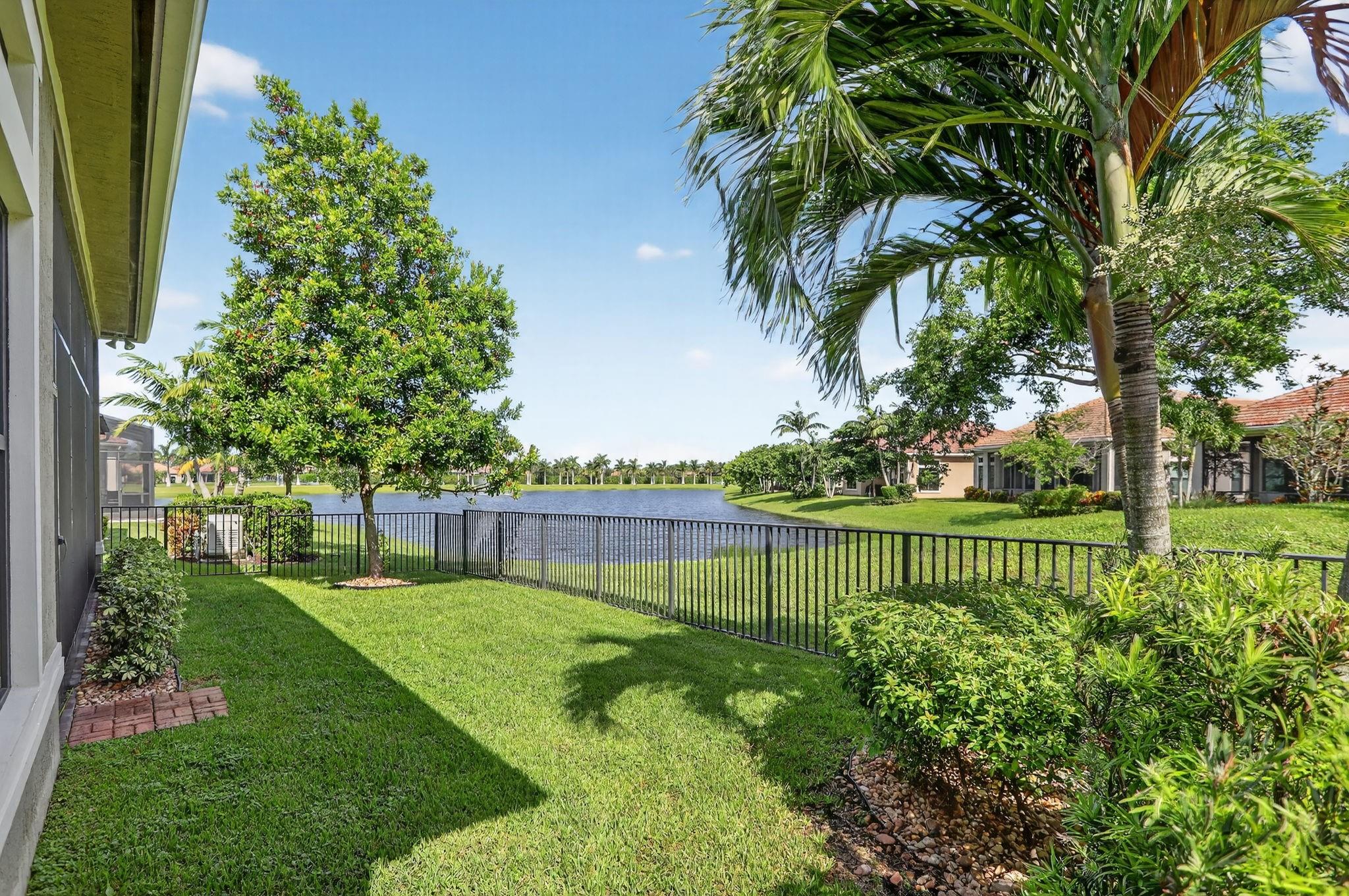 PARKLAND ROYALE - Residential