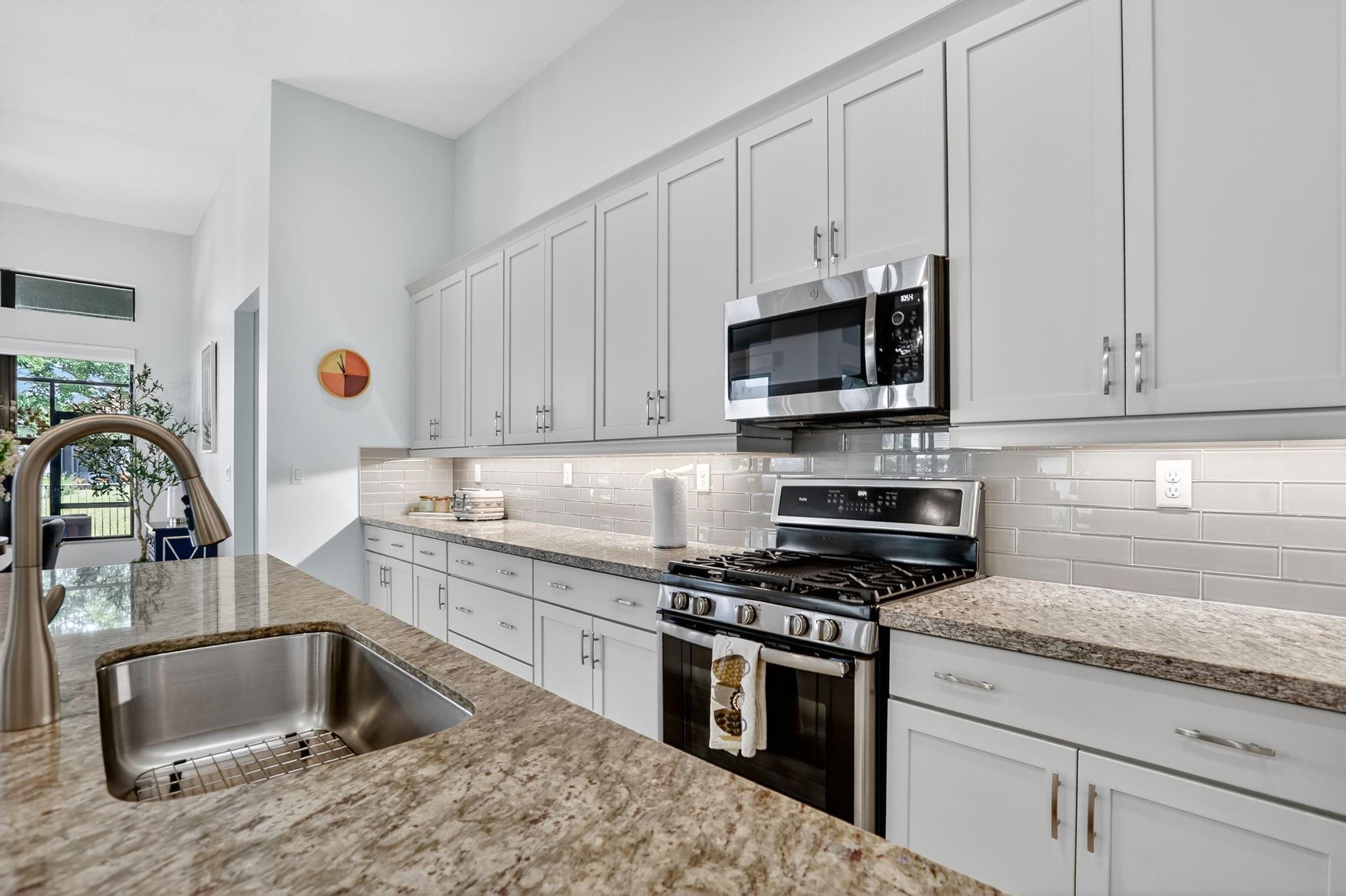 PARKLAND ROYALE - Residential