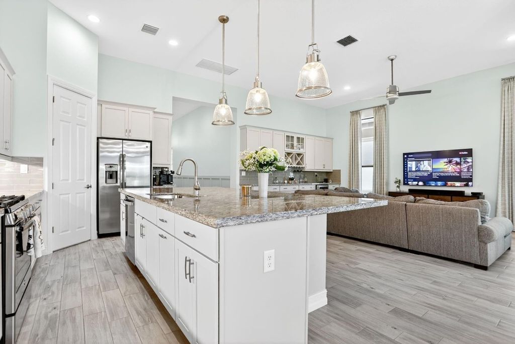 Photo of 11927 Leon Circle, Parkland, FL 33076 (MLS # F10526472)