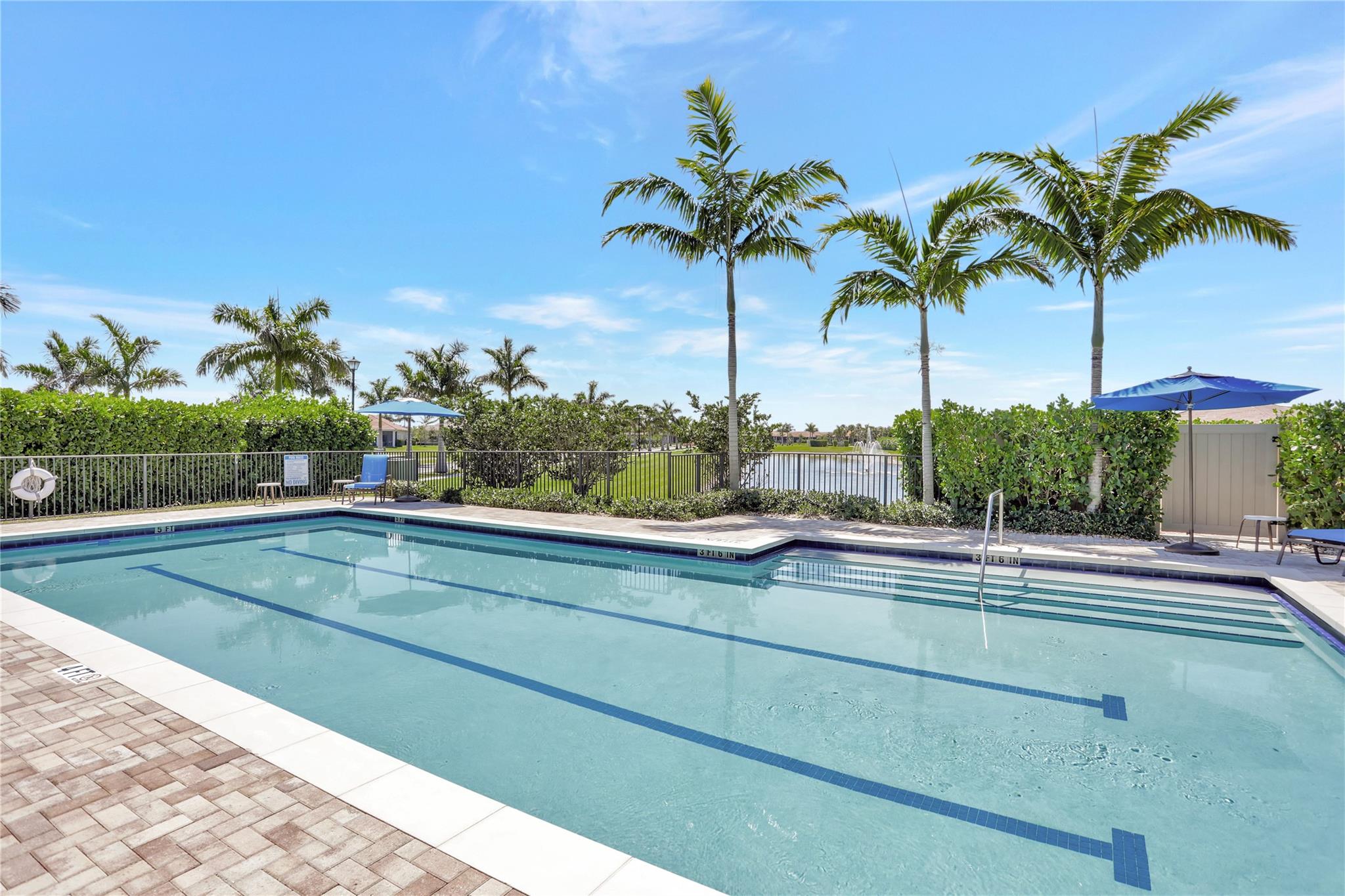 PARKLAND ROYALE - Residential
