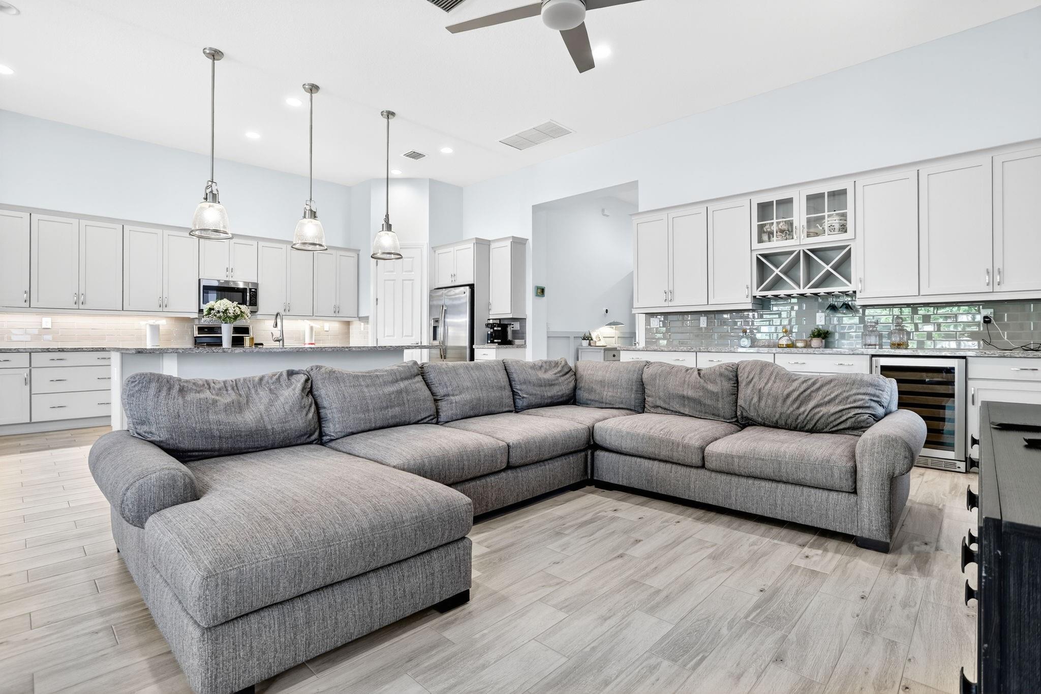 PARKLAND ROYALE - Residential