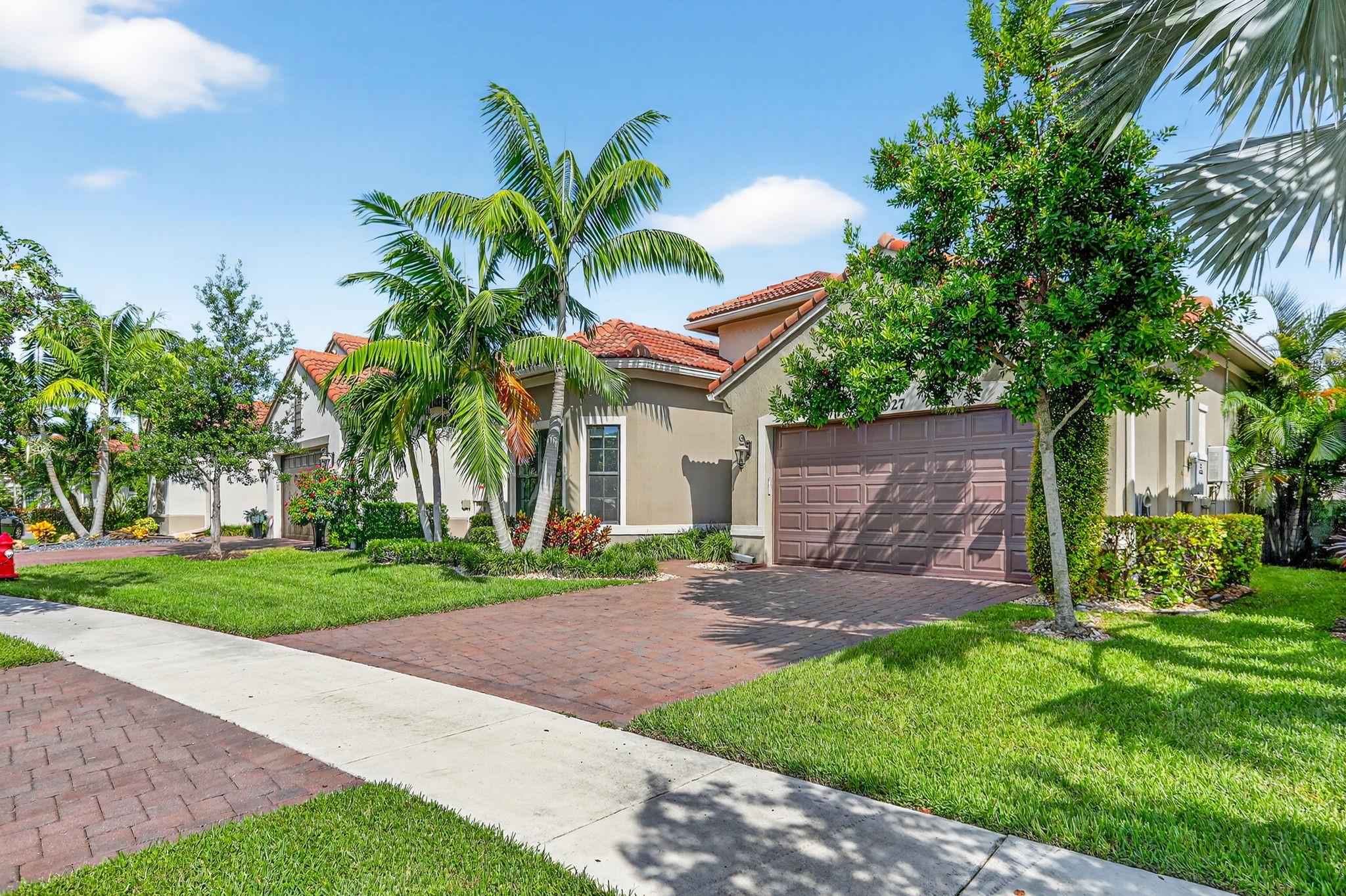 PARKLAND ROYALE - Residential