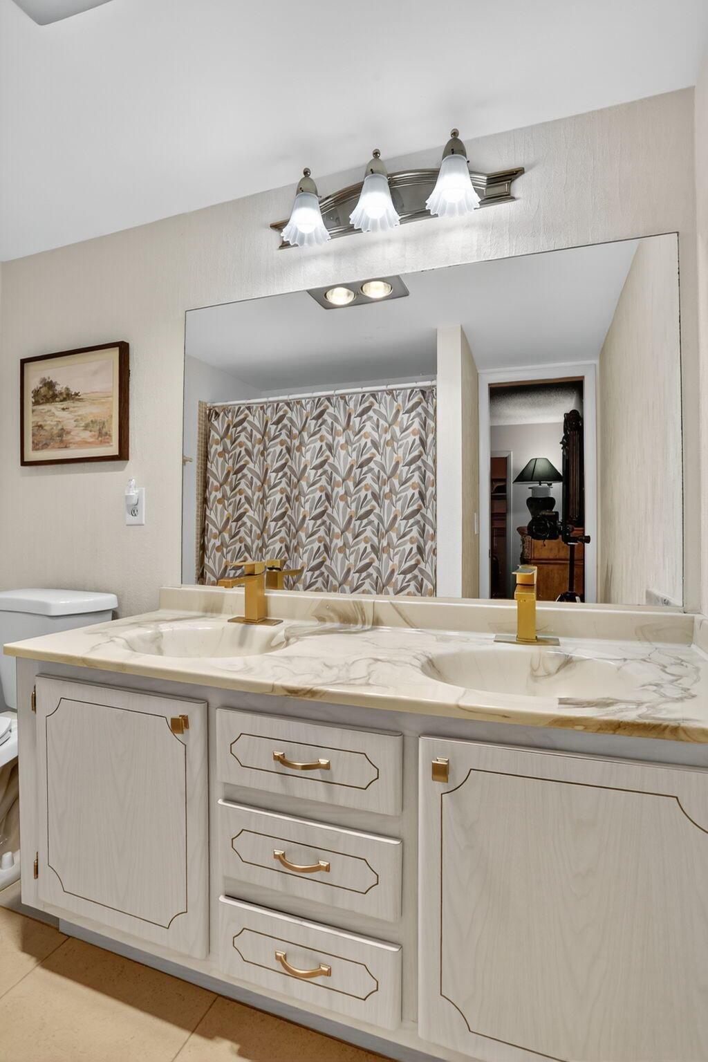 GRANTHAM B CONDO - Residential