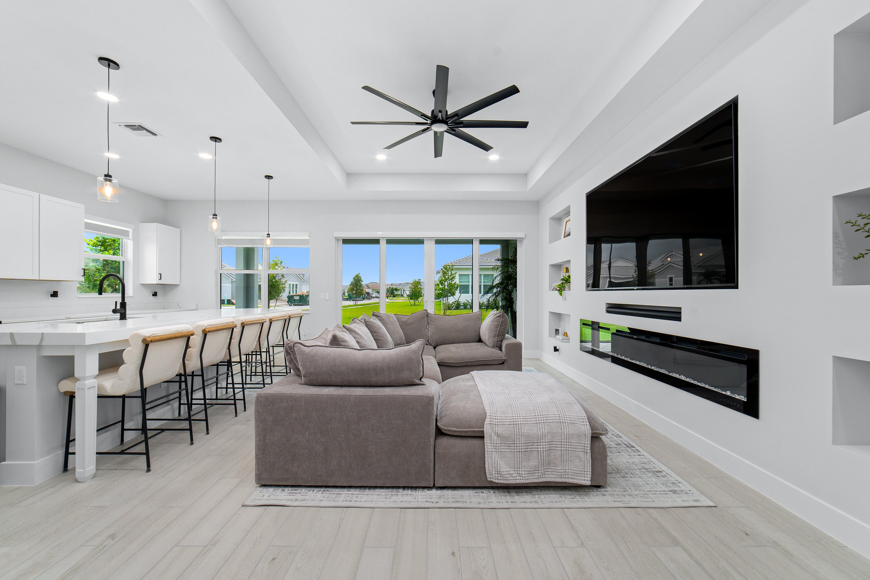 14176 Foothill Falls Way