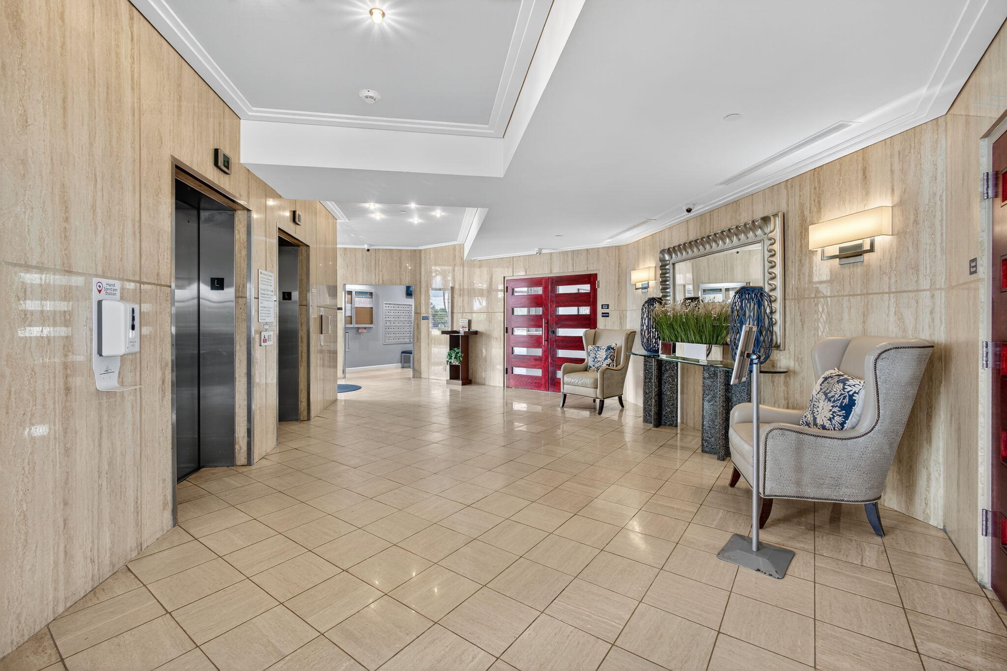 PRINCESS OF HUTCHINSON ISLAND - Residential