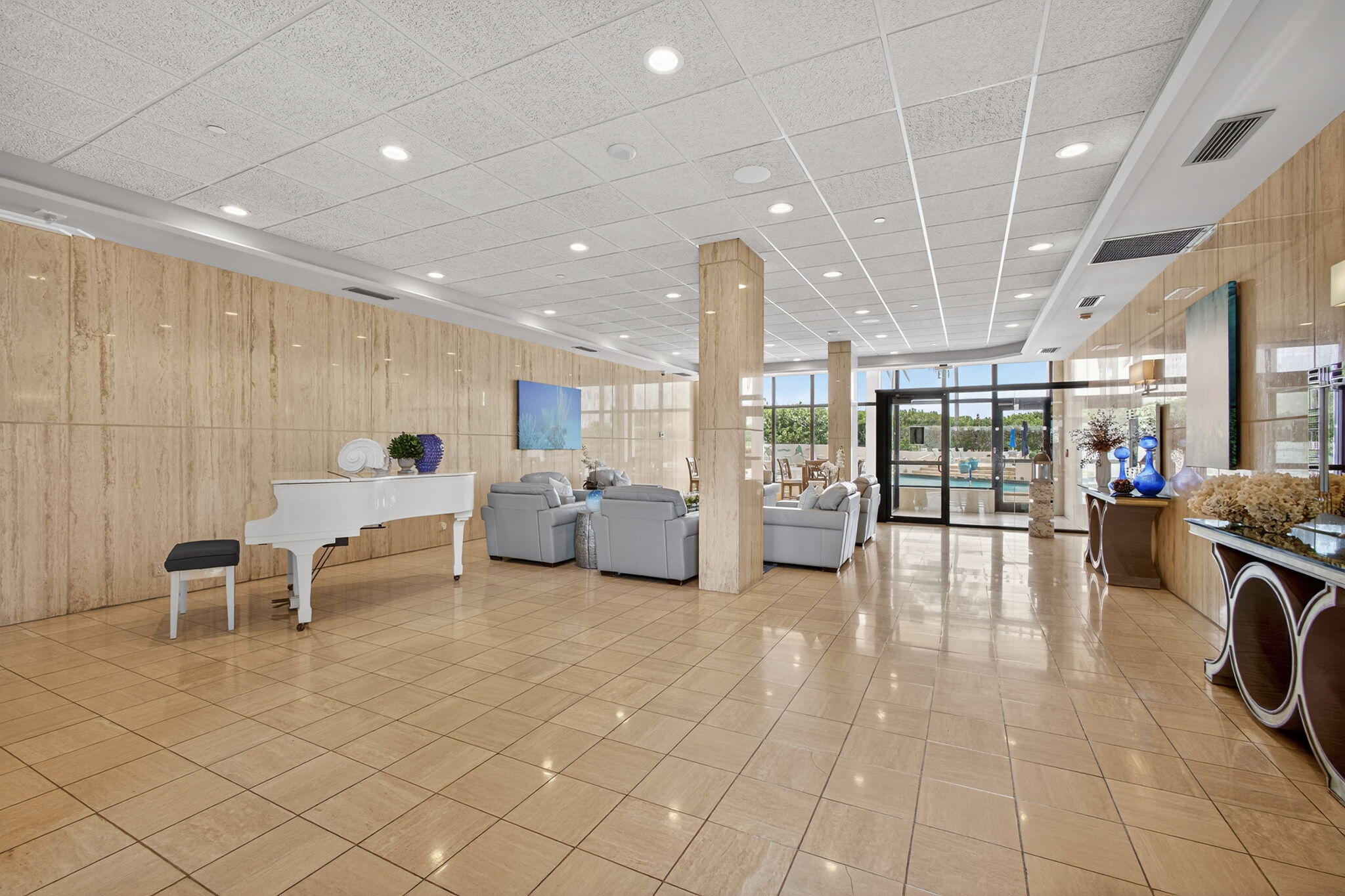 PRINCESS OF HUTCHINSON ISLAND - Residential