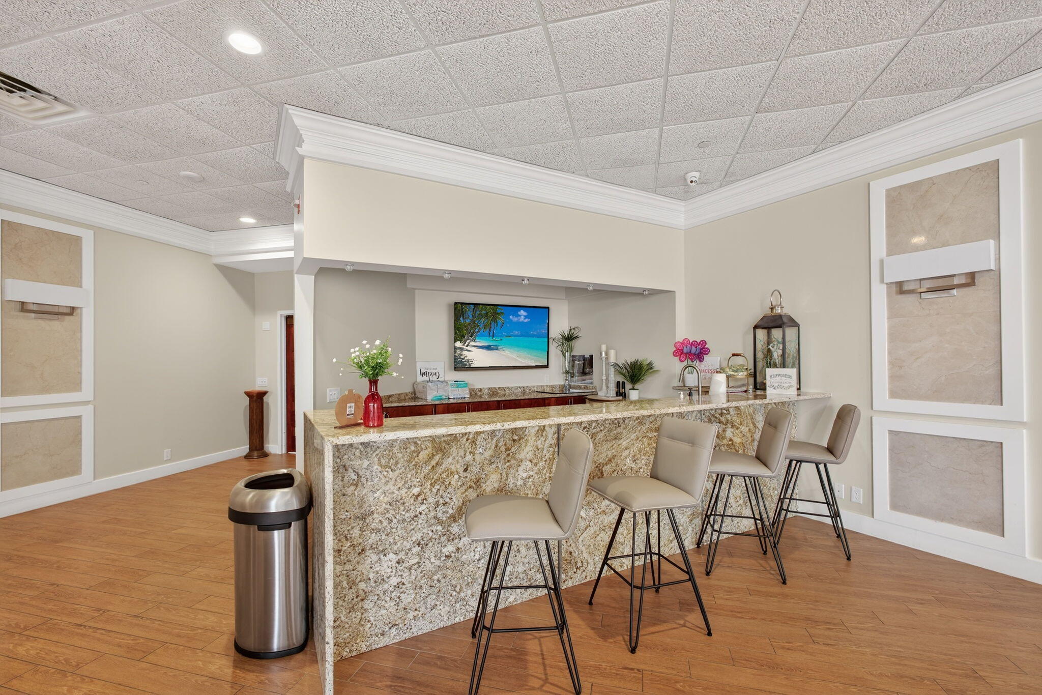 PRINCESS OF HUTCHINSON ISLAND - Residential