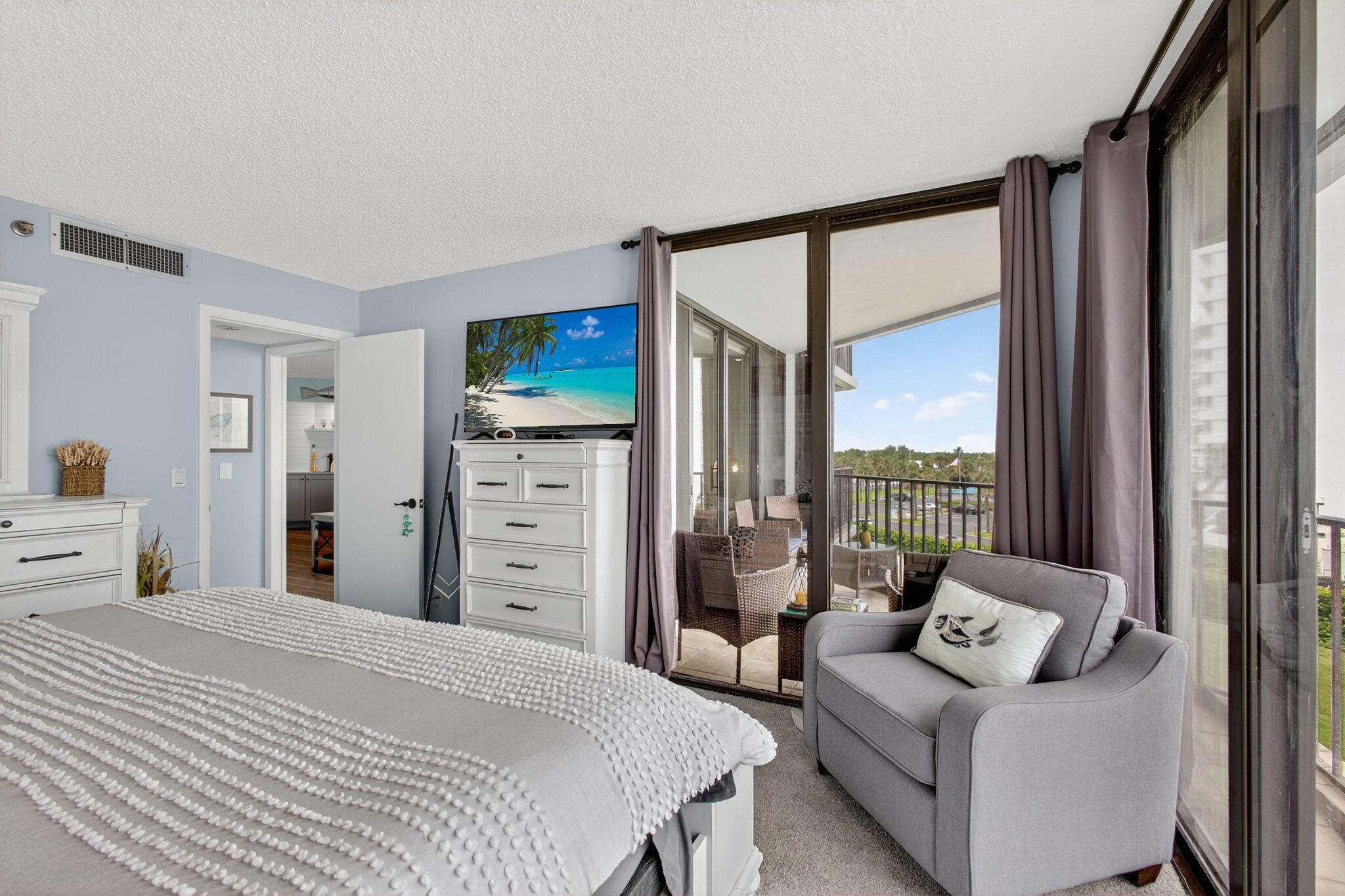 PRINCESS OF HUTCHINSON ISLAND - Residential