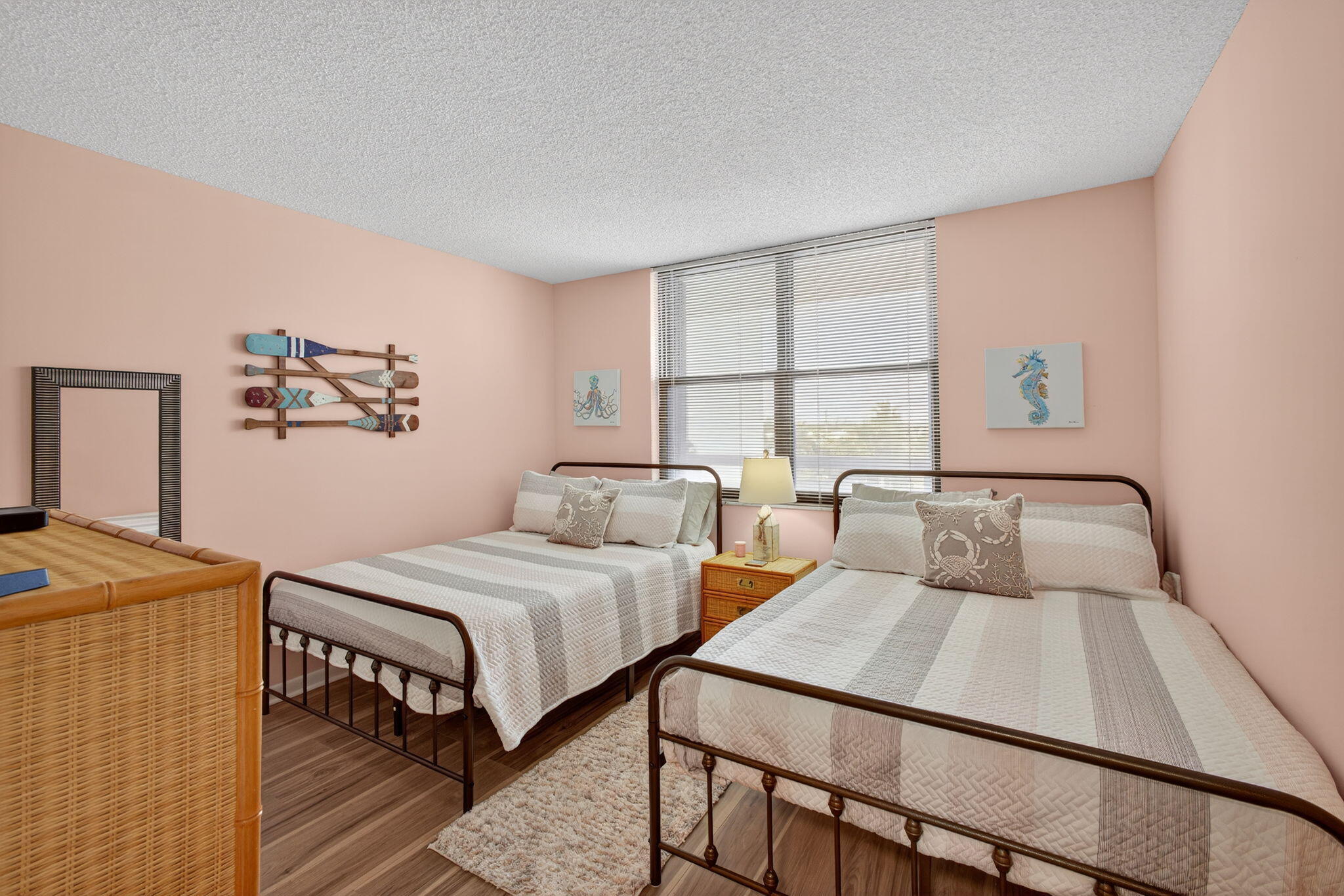 PRINCESS OF HUTCHINSON ISLAND - Residential