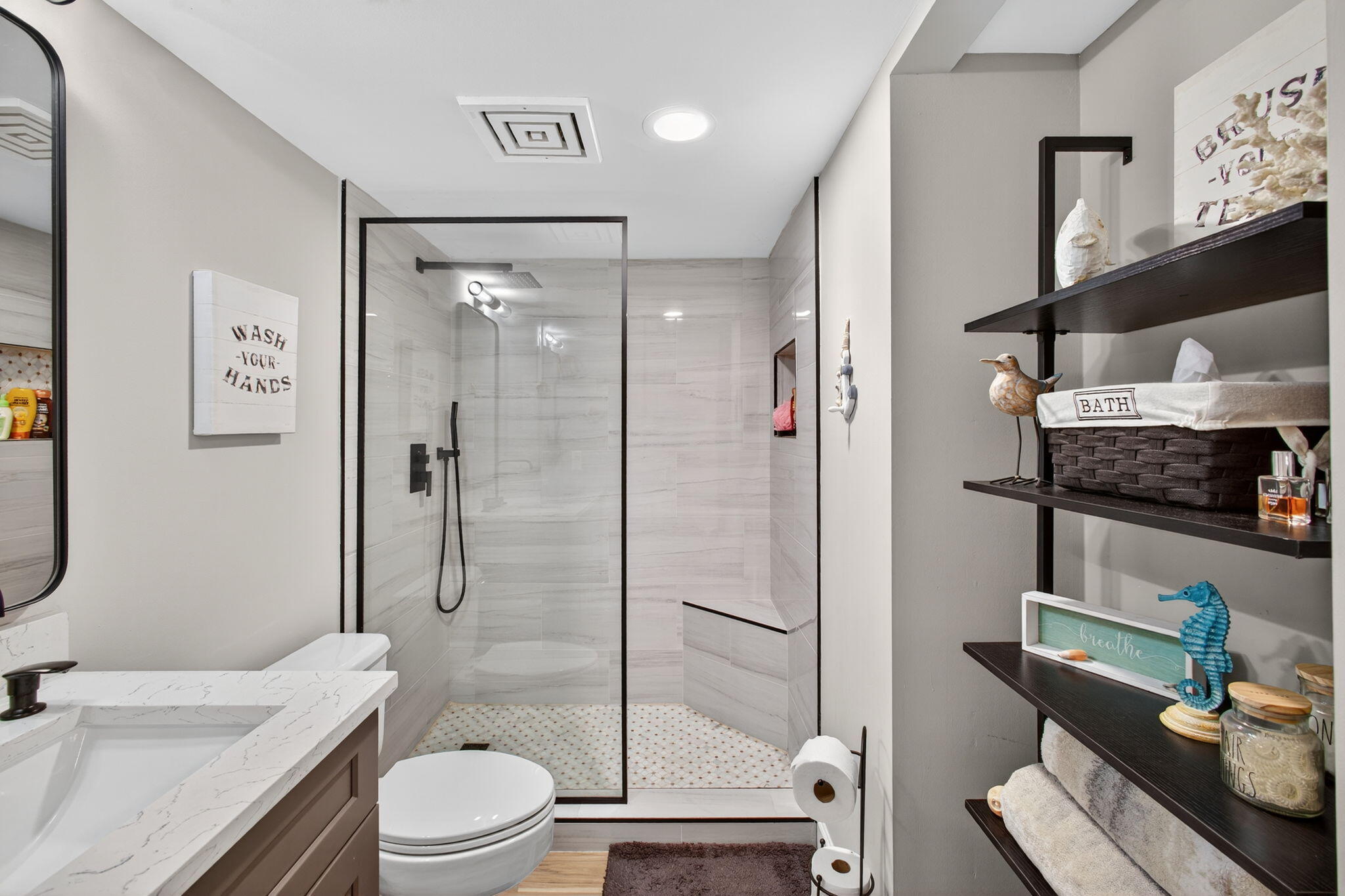 PRINCESS OF HUTCHINSON ISLAND - Residential