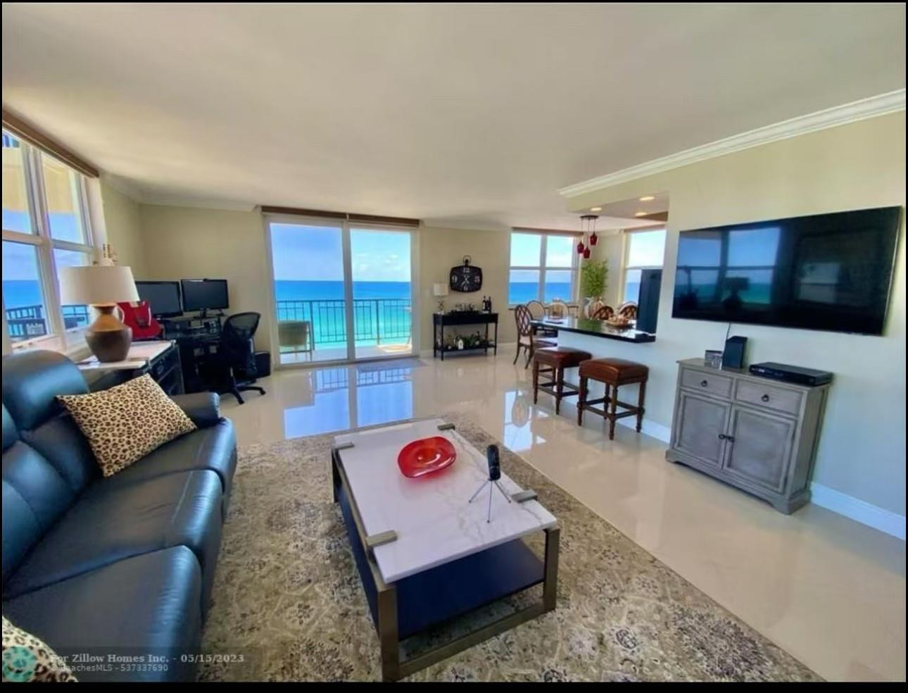 OXFORD TOWERS CONDO - Residential