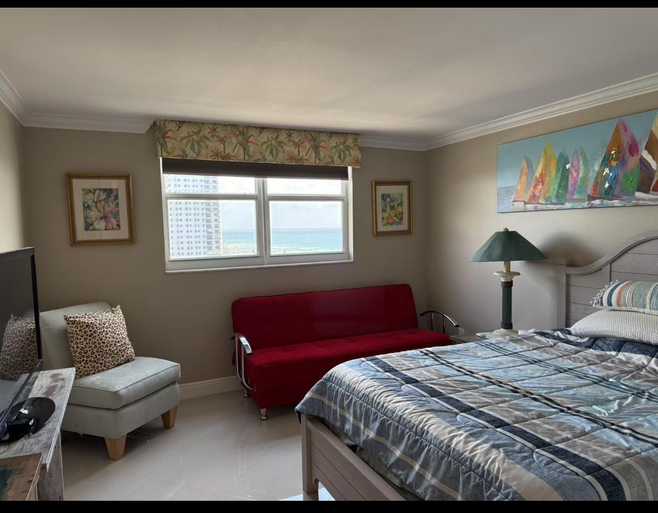 OXFORD TOWERS CONDO - Residential