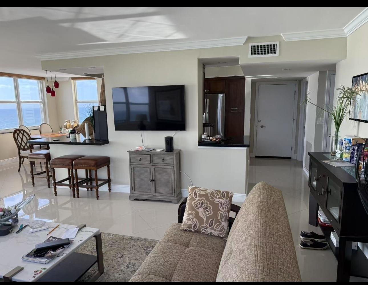 OXFORD TOWERS CONDO - Residential