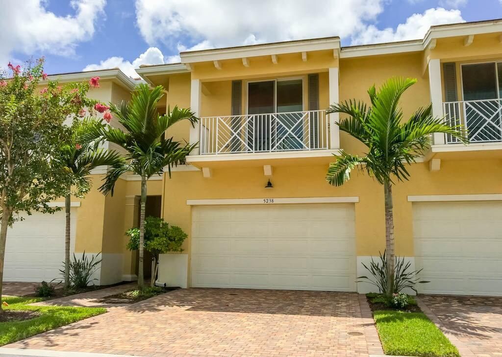 Photo of 5238 Cambridge Court, Palm Beach Gardens, FL 33418 (MLS # R10718303)