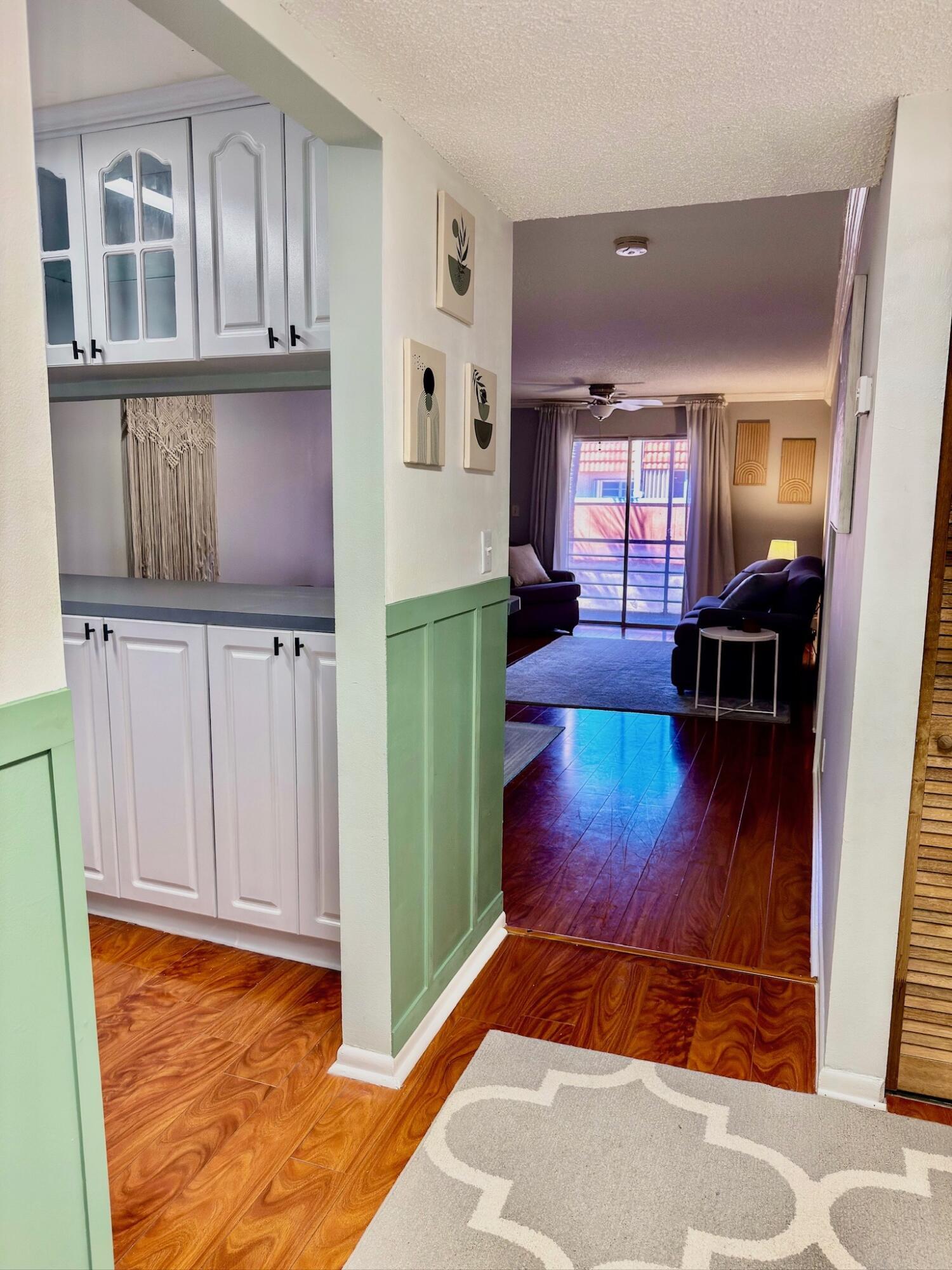 COUNTRYSIDE CONDO - Residential Lease