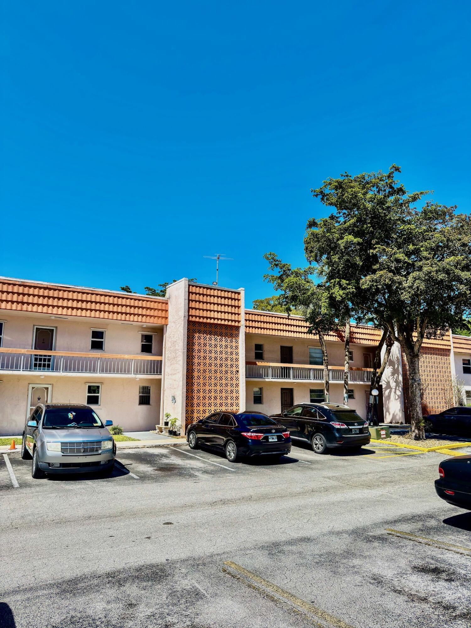 COUNTRYSIDE CONDO - Residential Lease