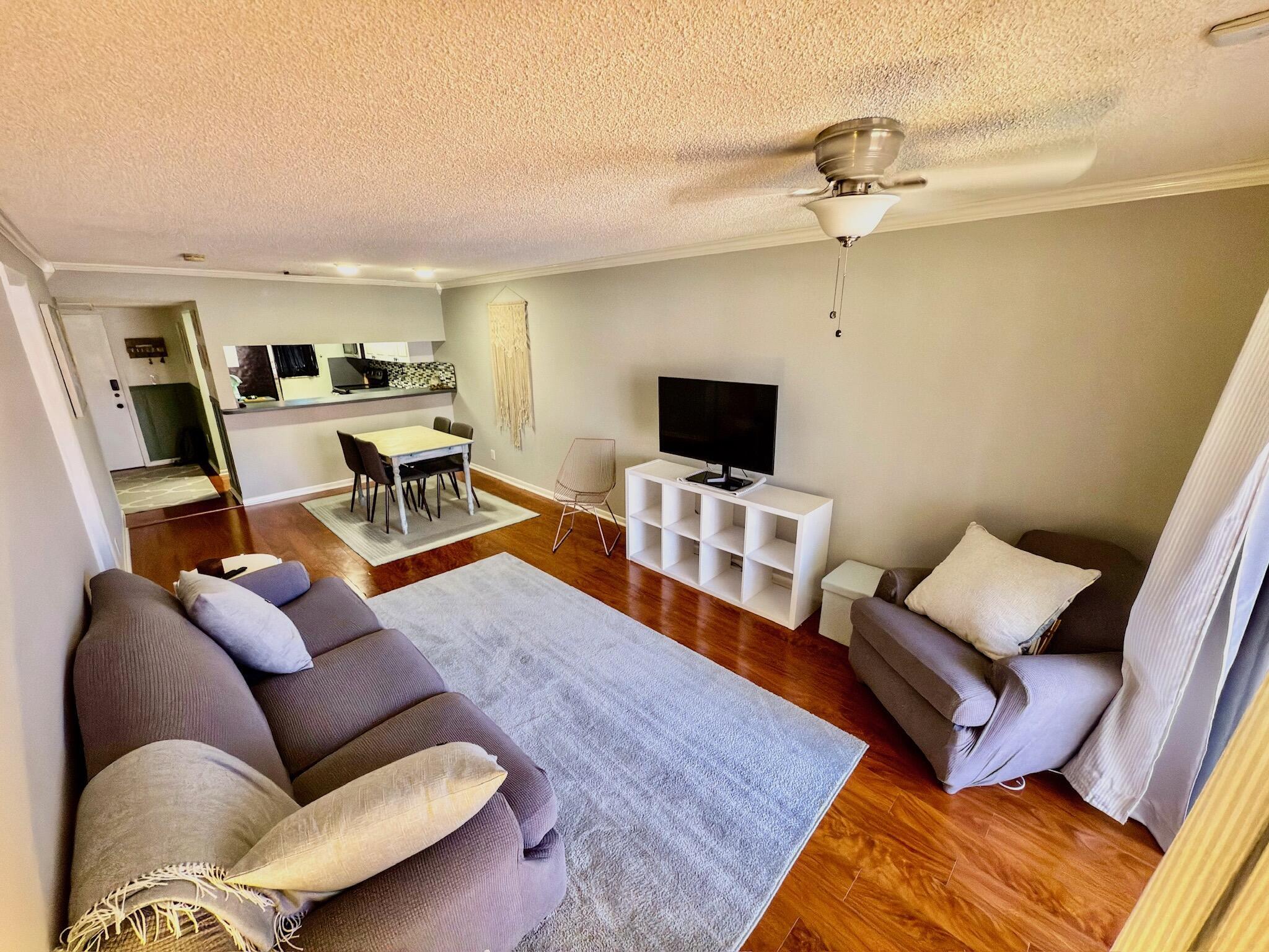 COUNTRYSIDE CONDO - Residential Lease