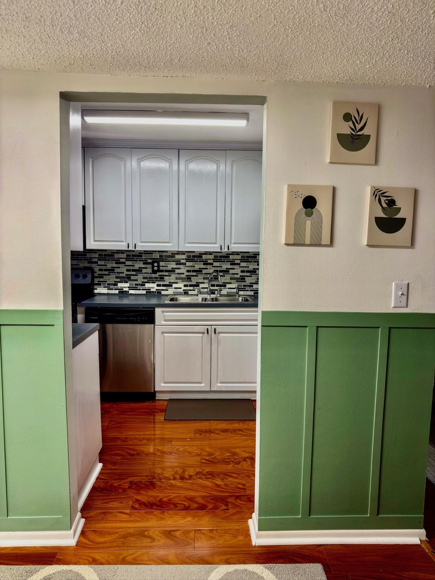 COUNTRYSIDE CONDO - Residential Lease