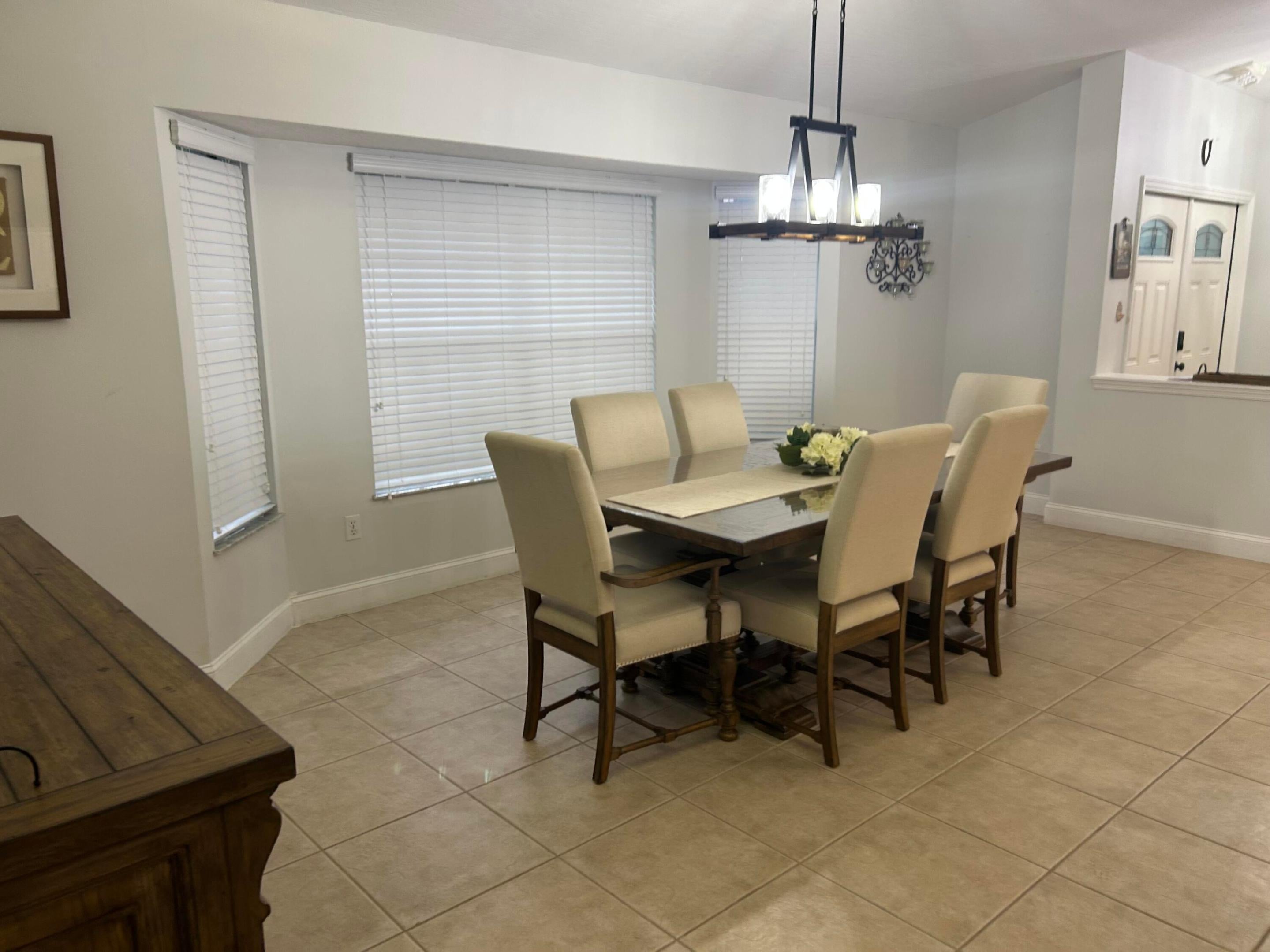 492 Quarry Lane