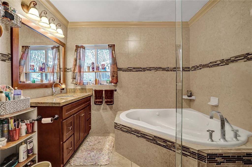 North Hollywood 4-1 B - Residential