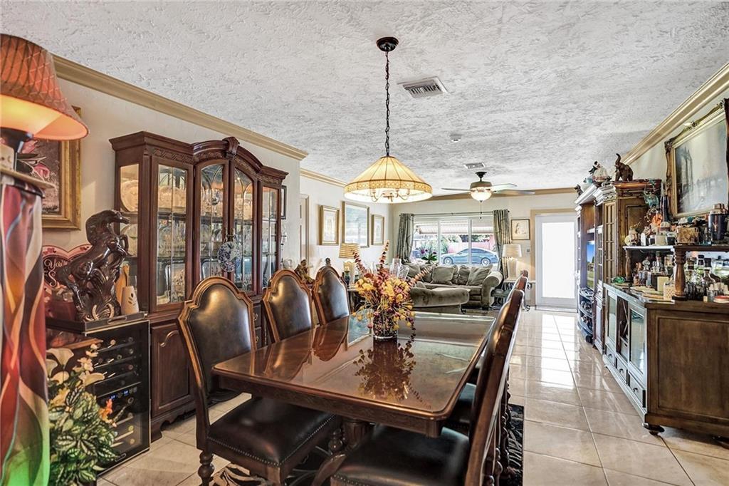 North Hollywood 4-1 B - Residential