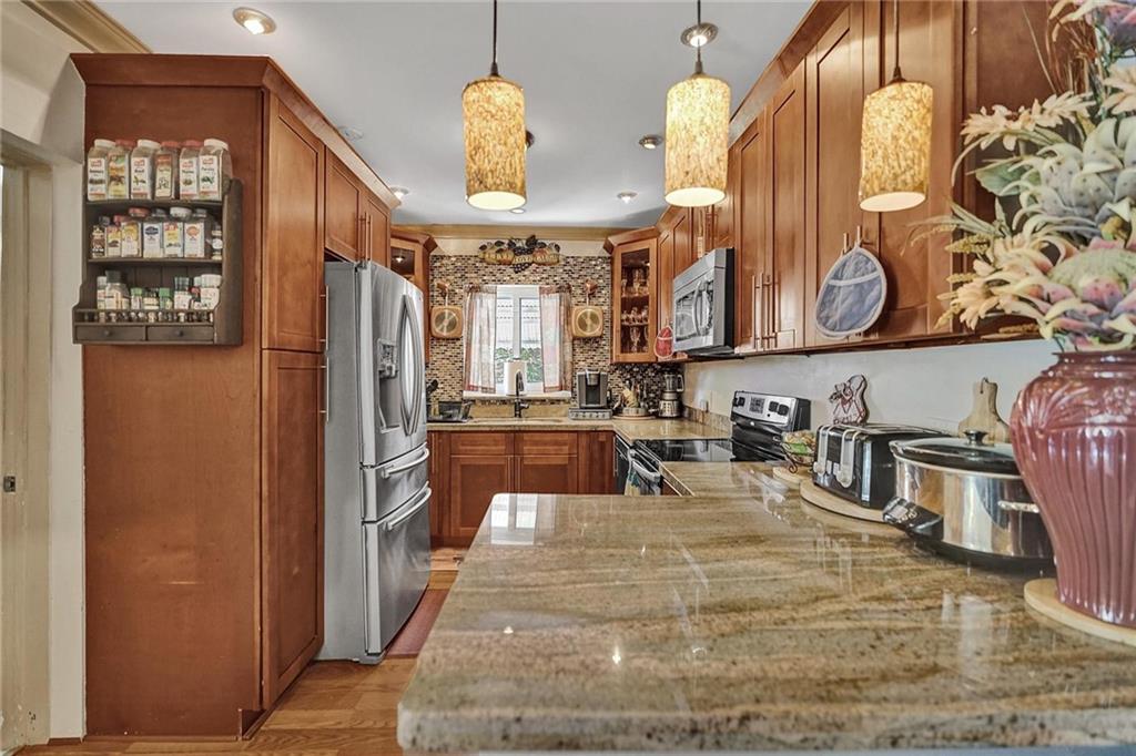 North Hollywood 4-1 B - Residential