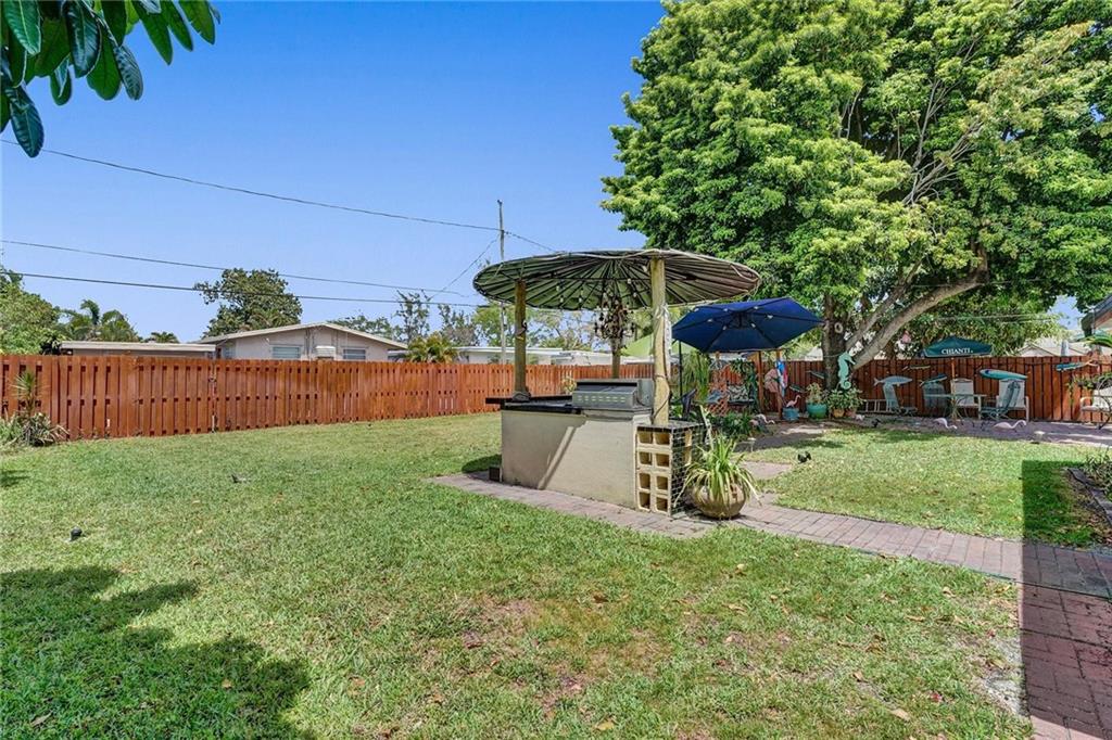 North Hollywood 4-1 B - Residential