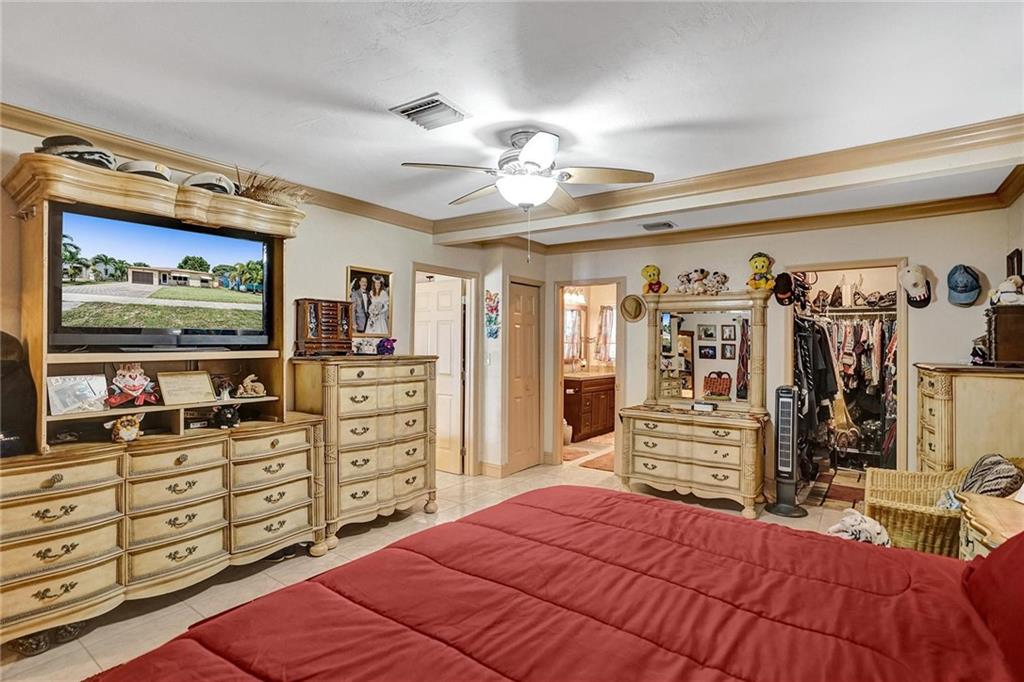 North Hollywood 4-1 B - Residential