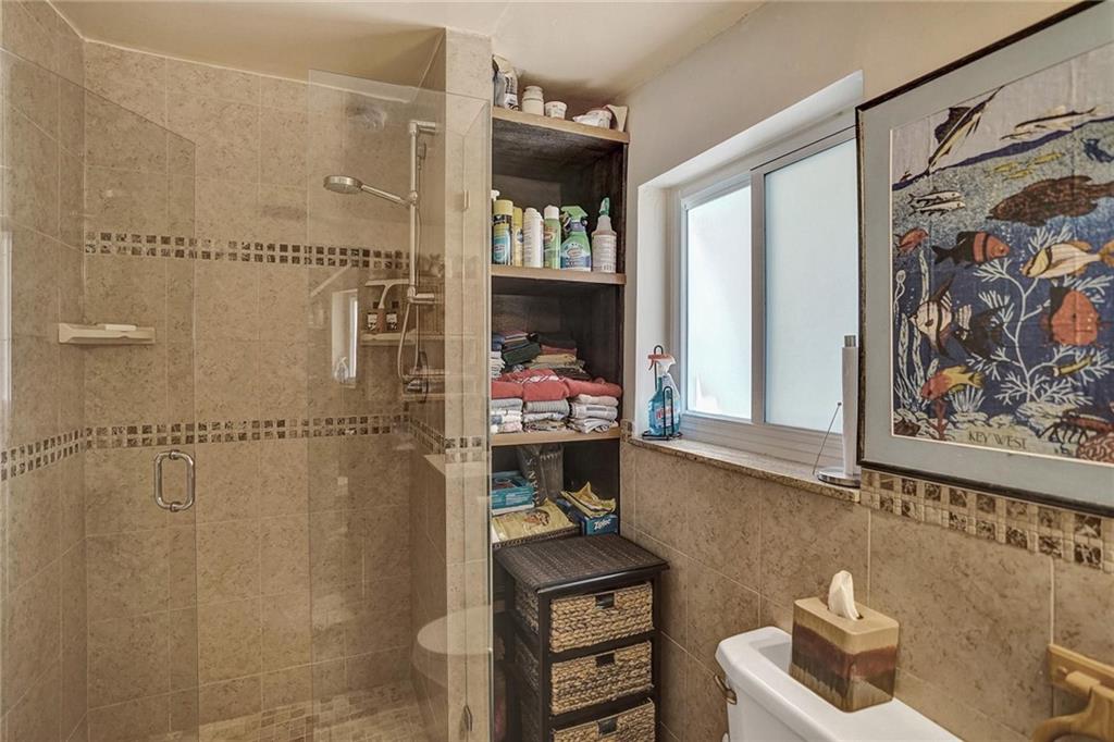 North Hollywood 4-1 B - Residential