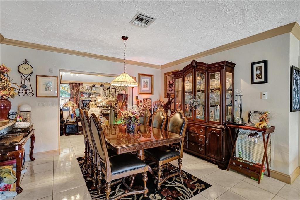 North Hollywood 4-1 B - Residential