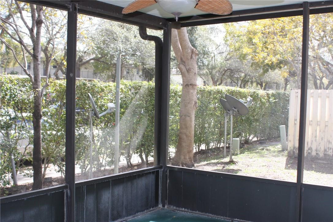 Springtree West Cove - Residential