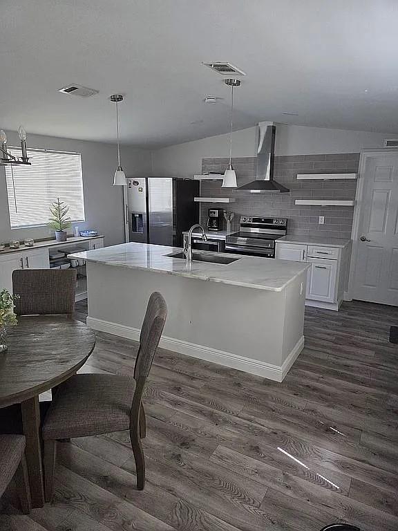 Siesta Lago - Residential