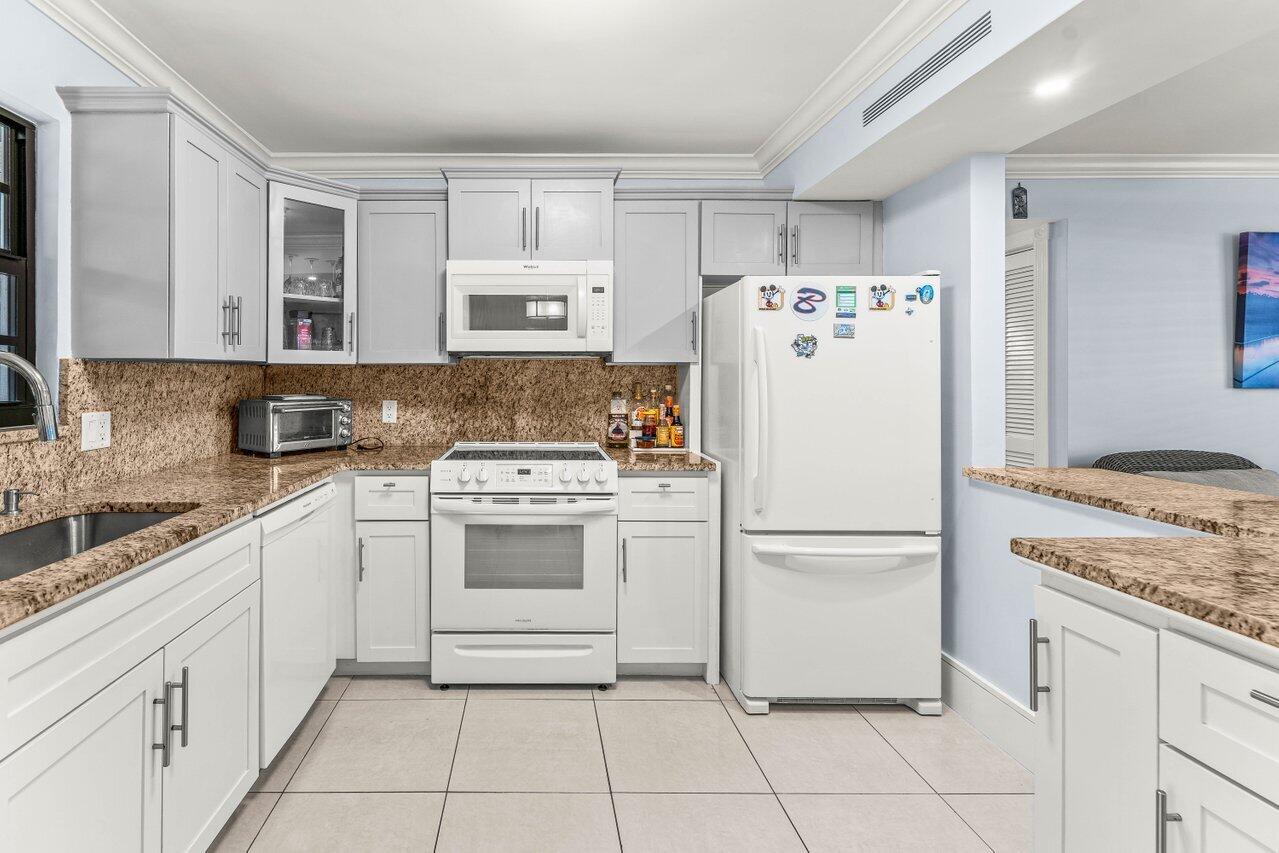 SHERWOOD VILLAGE CONDO - Residential