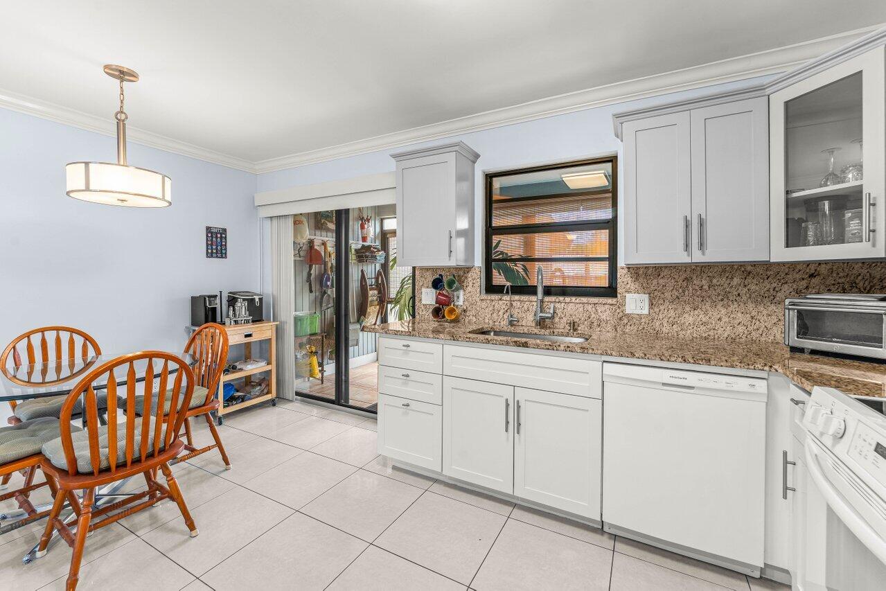 SHERWOOD VILLAGE CONDO - Residential