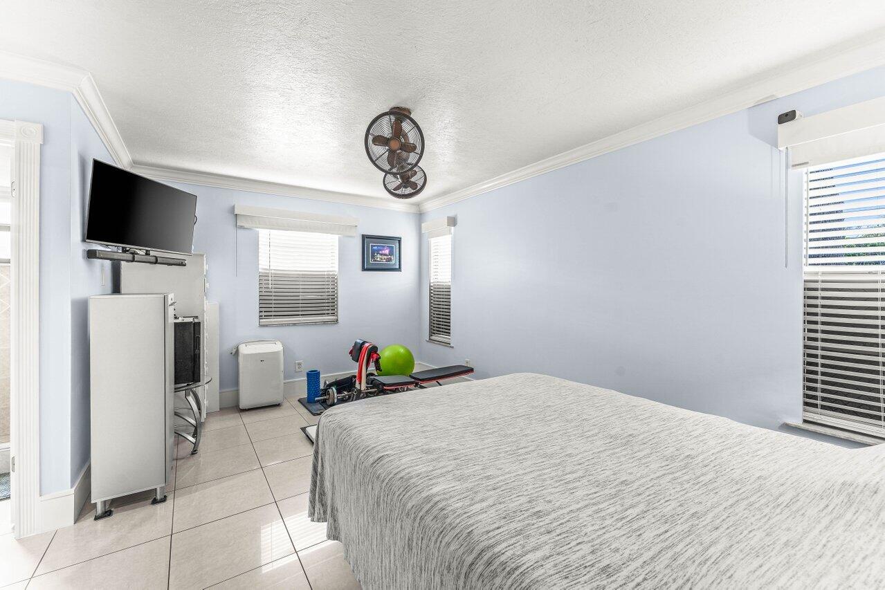 SHERWOOD VILLAGE CONDO - Residential