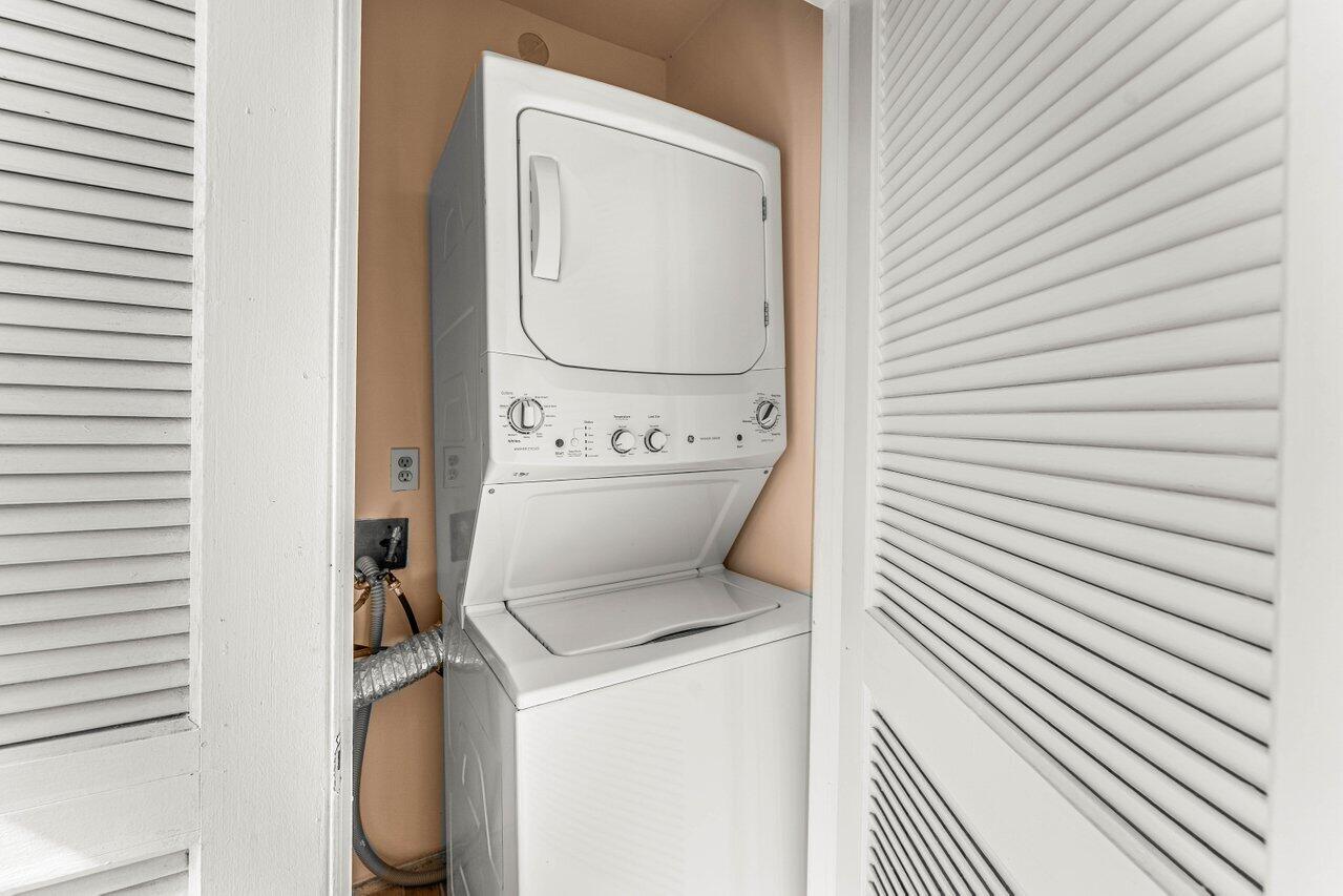 SHERWOOD VILLAGE CONDO - Residential