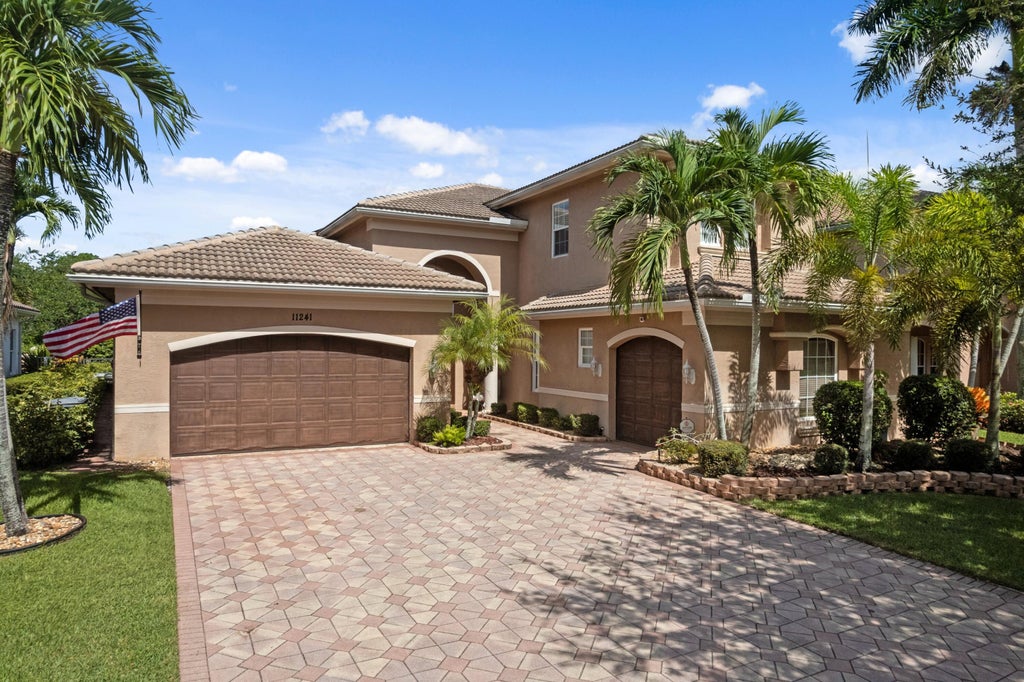 Photo of 11241 Brandywine Lake Way, Boynton Beach, FL 33473 (MLS # B26063337)