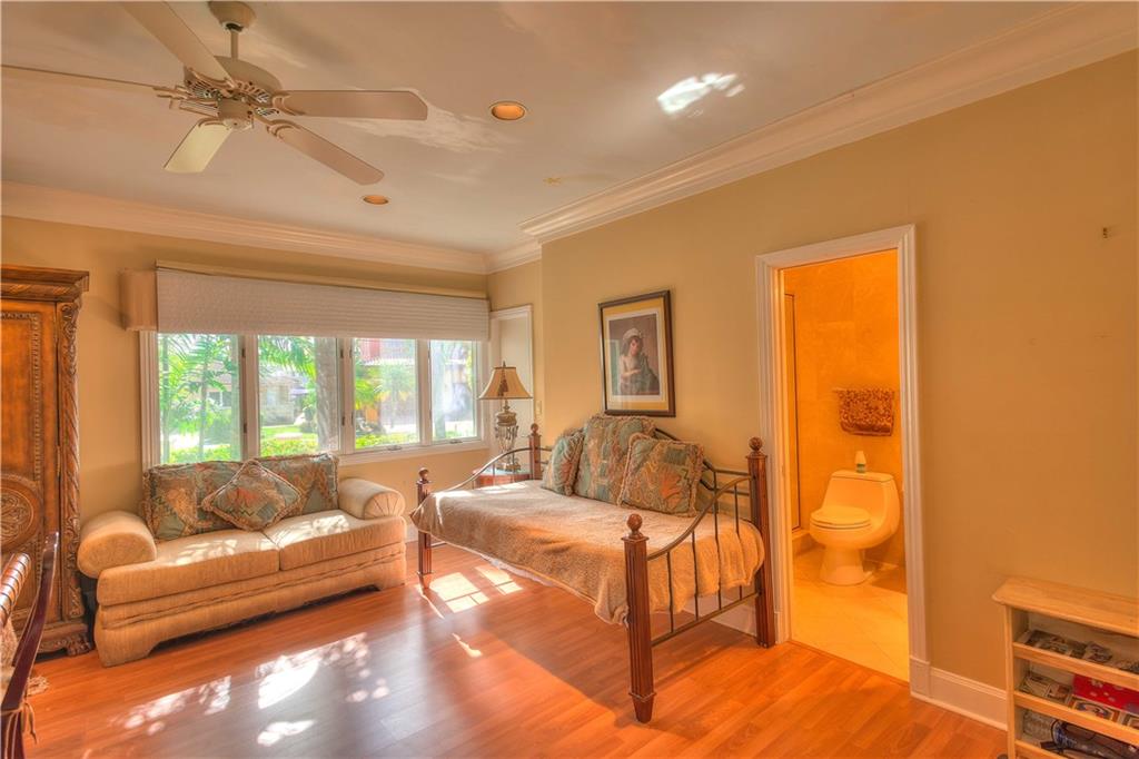 Isla Bahia 47-27 B - Residential