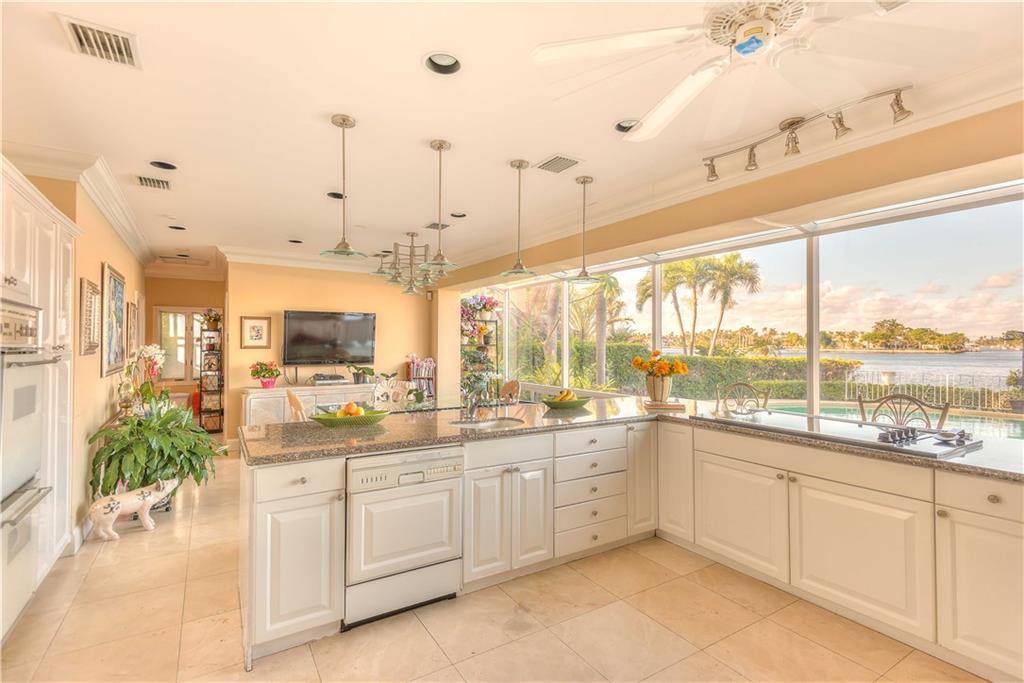 Isla Bahia 47-27 B - Residential