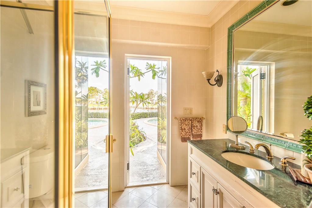 Isla Bahia 47-27 B - Residential