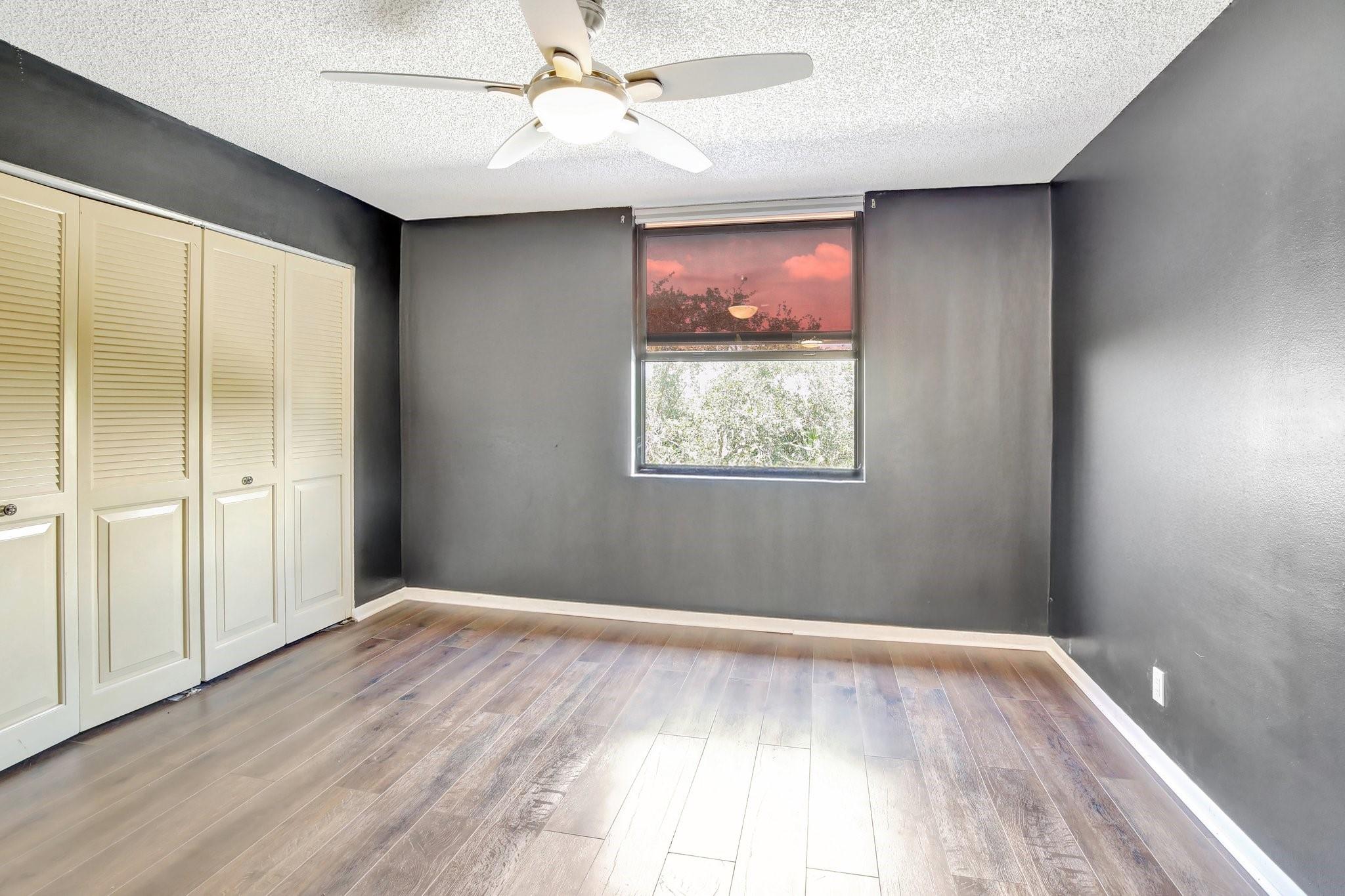 Lago West Condominiums - Residential