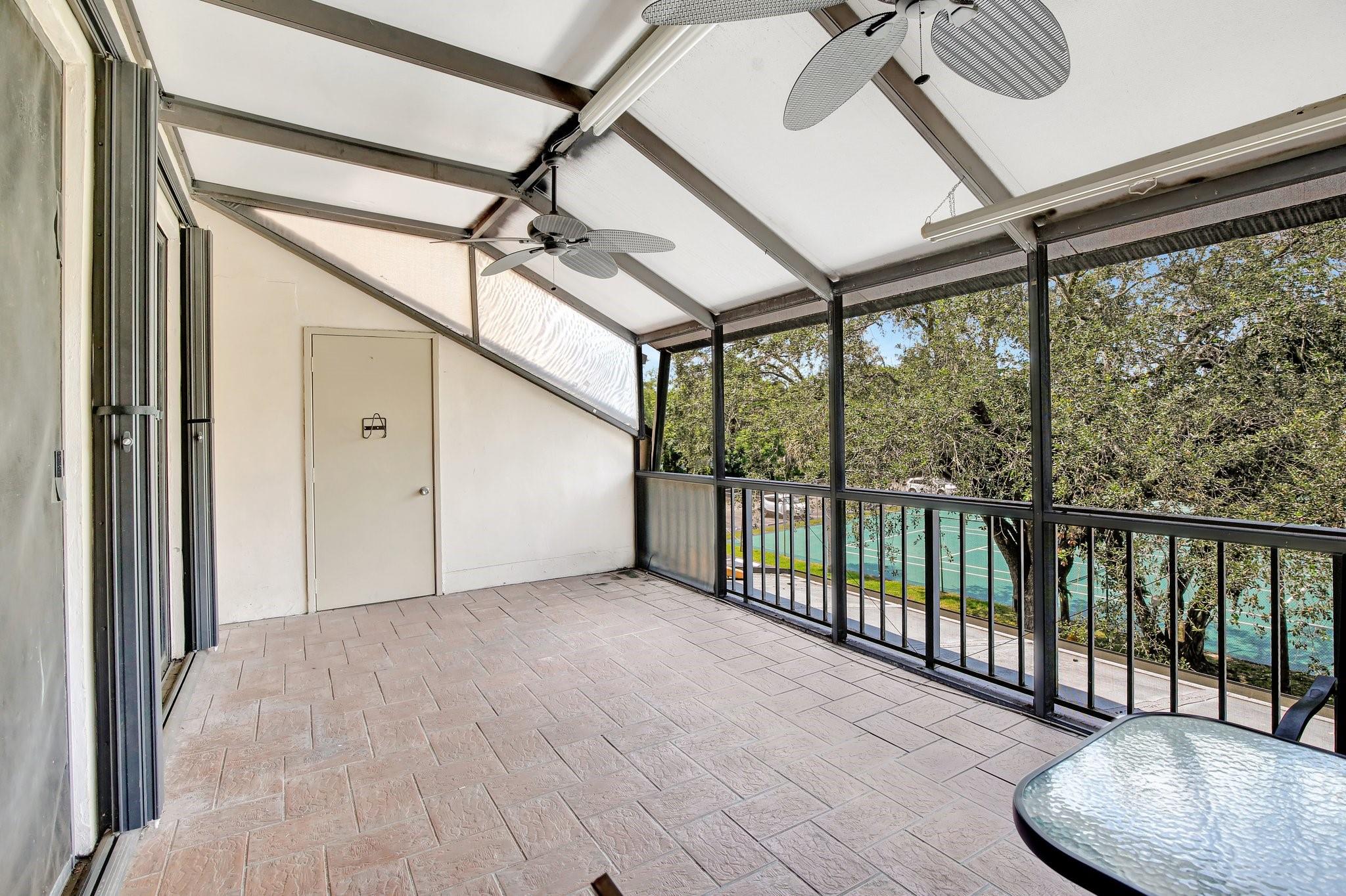 Lago West Condominiums - Residential