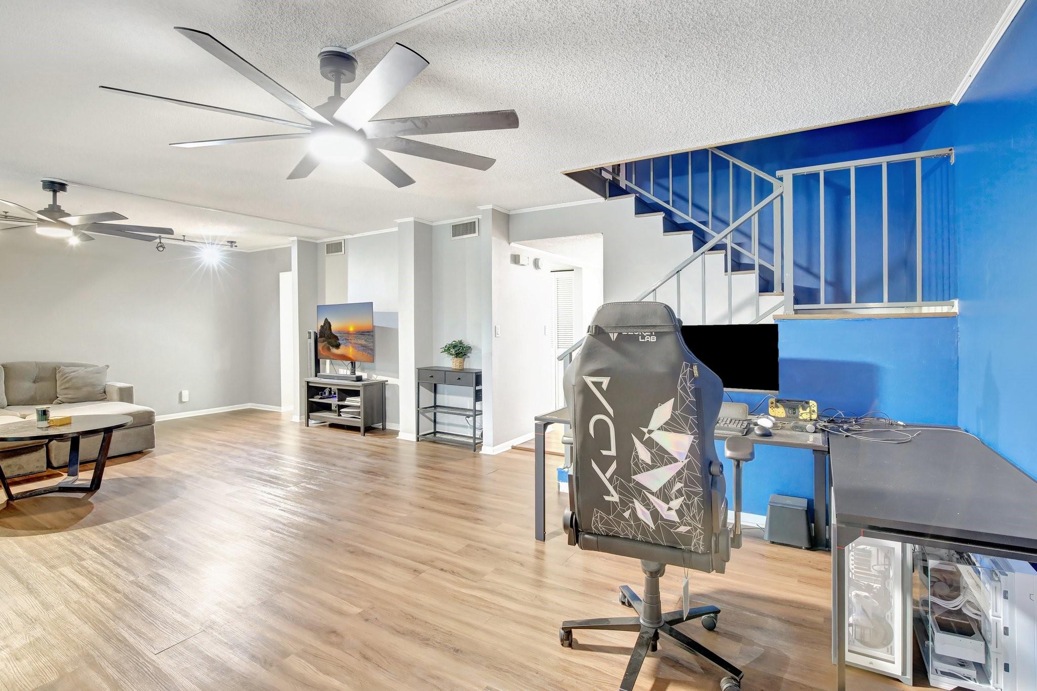 Lago West Condominiums - Residential