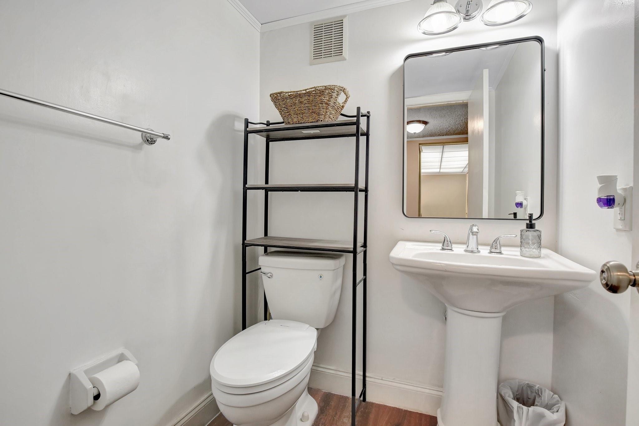 Lago West Condominiums - Residential