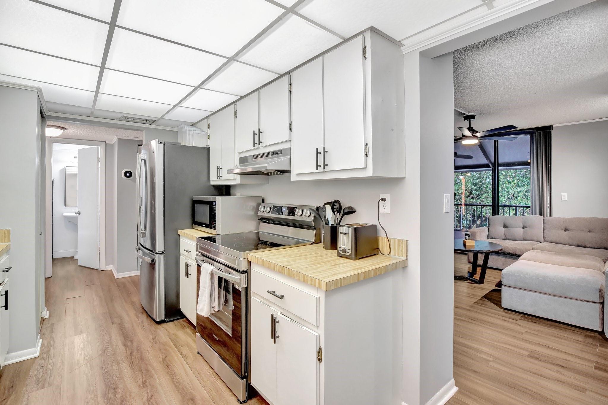 Lago West Condominiums - Residential