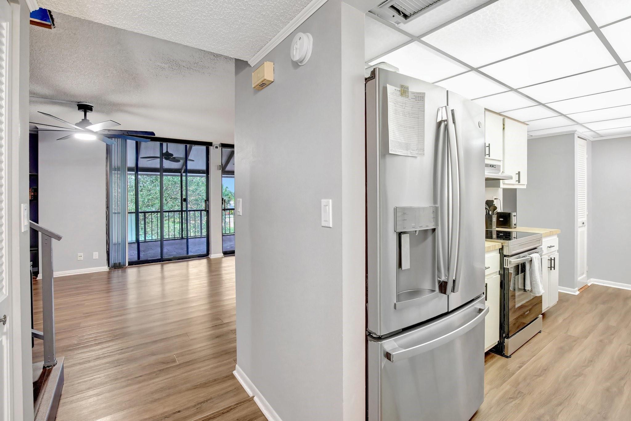 Lago West Condominiums - Residential