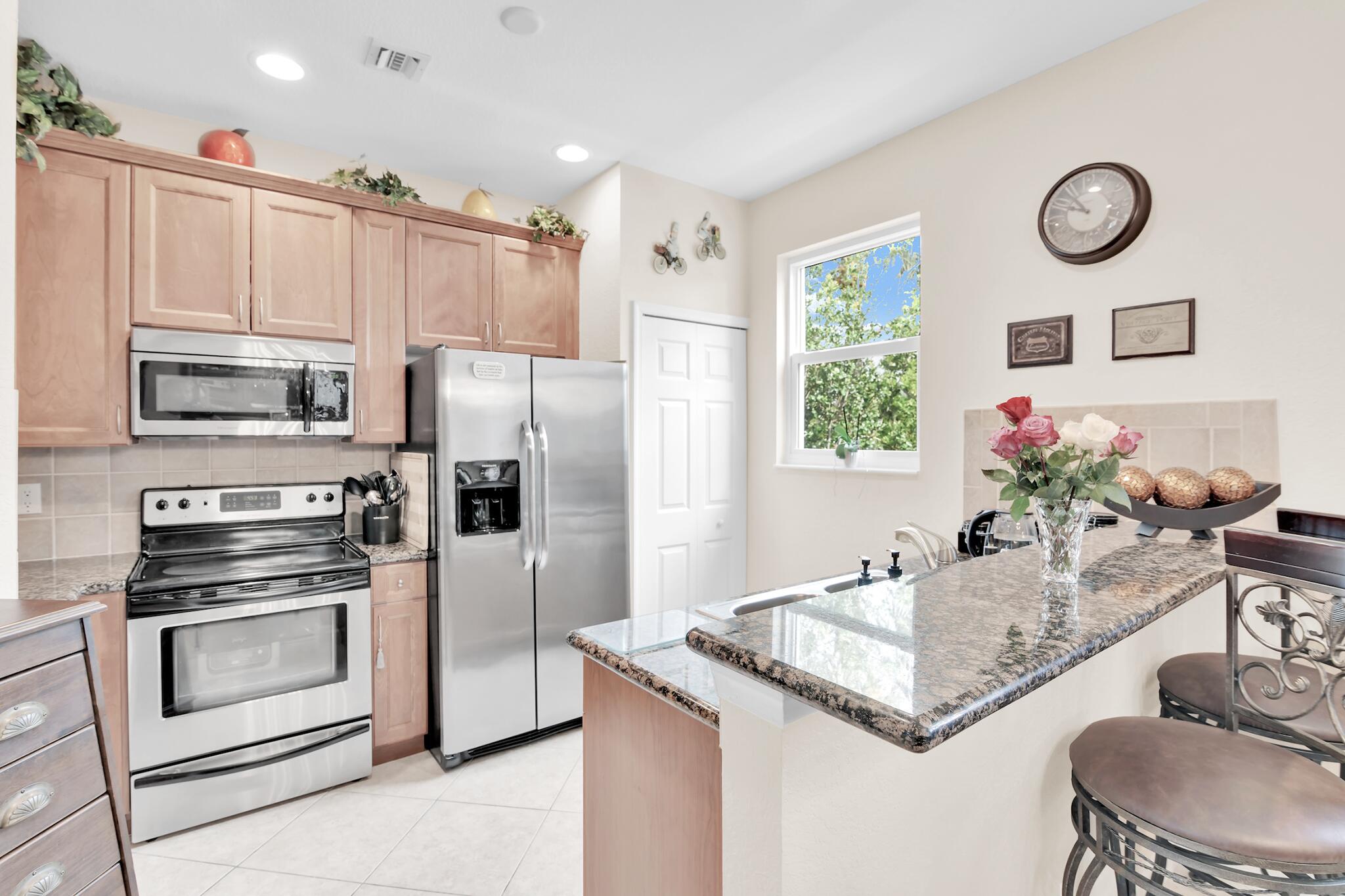 Properties | Stephanie Kaufman 528 Bayfront Drive