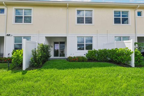 A home in Deerfield Beach