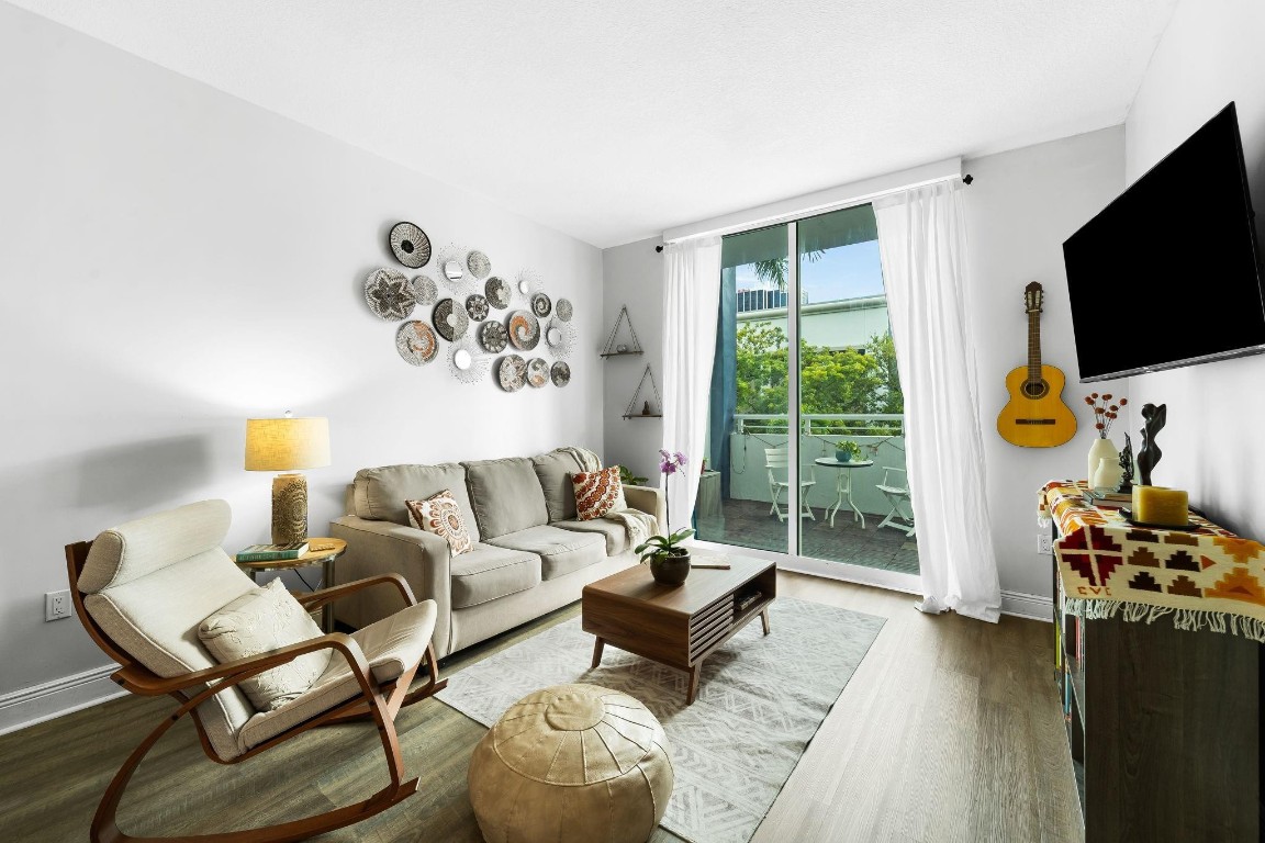 275 NE 18 Street 202