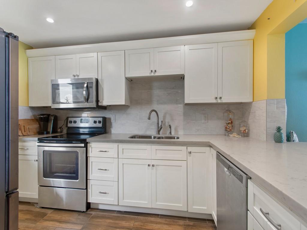 OCEAN HARBOUR SOUTH CONDOMINIUM - Residential